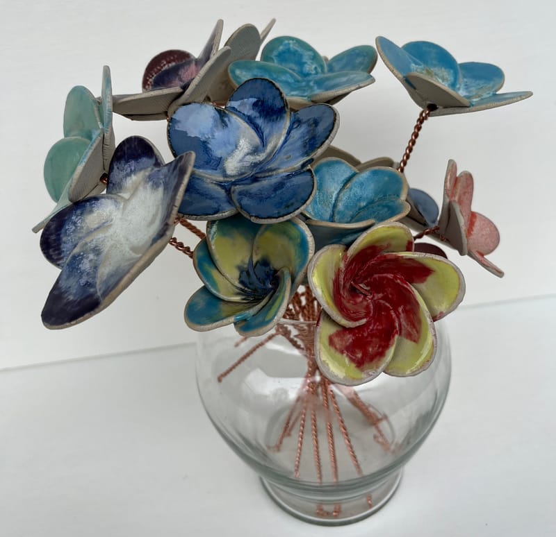 Store malede blomster