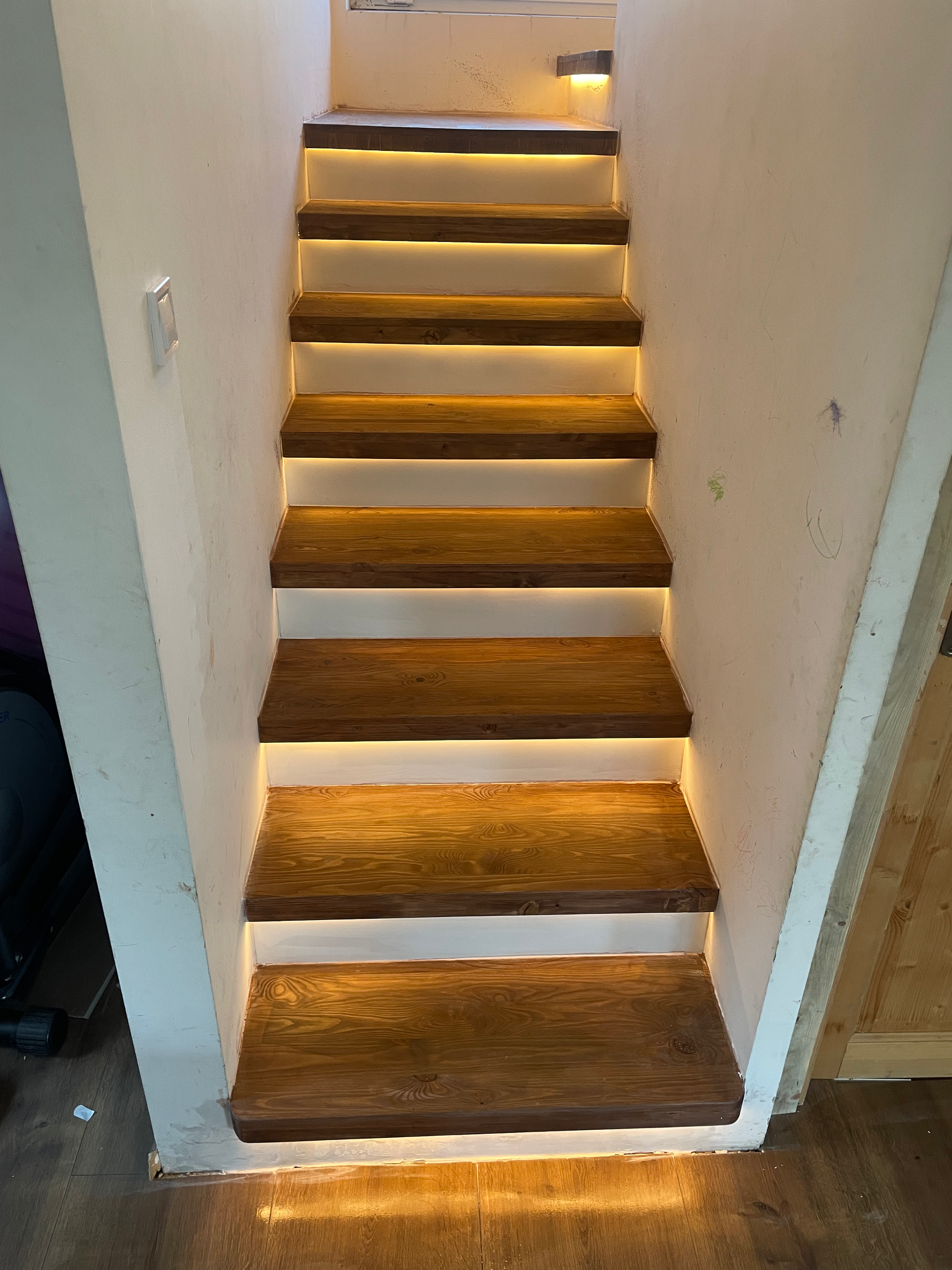 Lépcső világítás