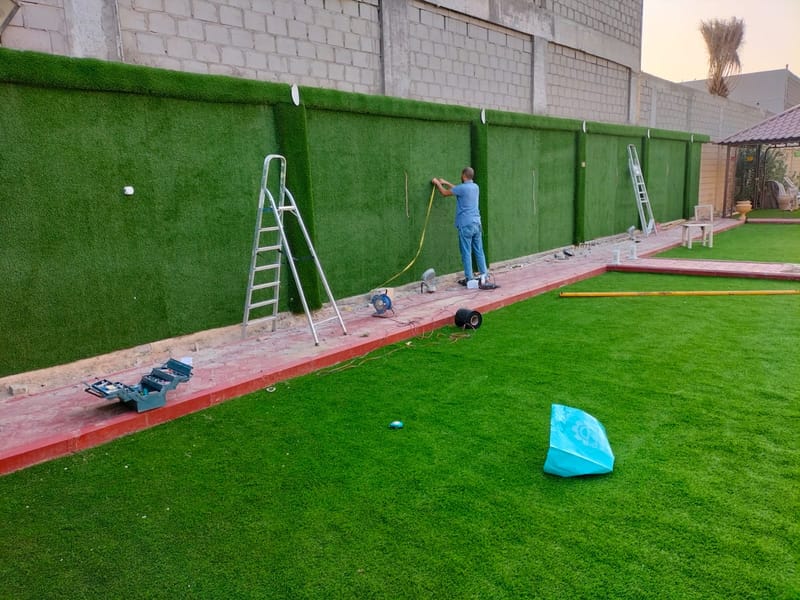 تصميم وتركيب الثيل الصناعي