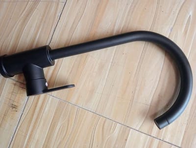 Curve neck kitchen mixer