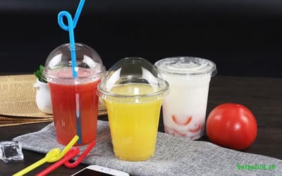 Nhựa PET là gì? Ứng dụng, ưu điểm và vai trò trong ngành bao bì hiện đại