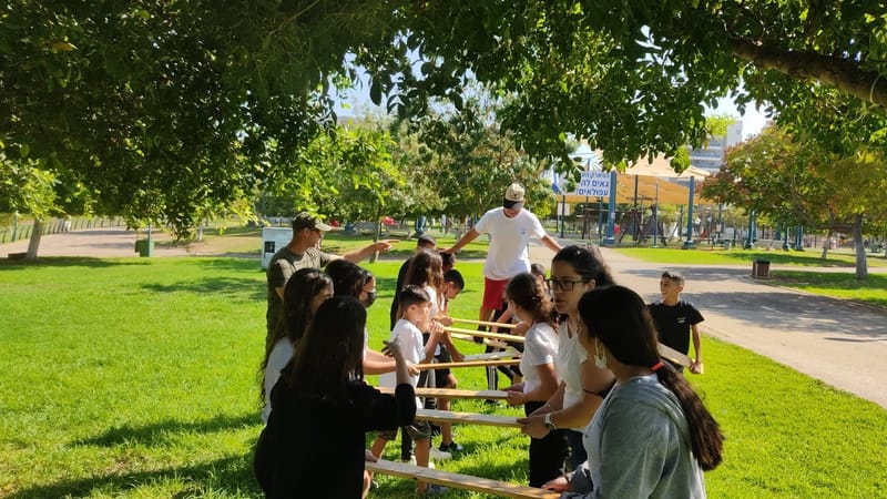 עבודה עם בני נוער