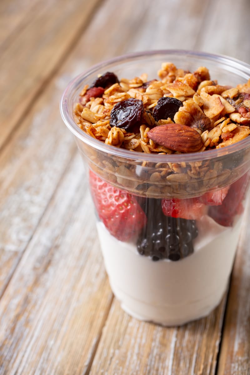Yogurt & Berry Parfait Cups