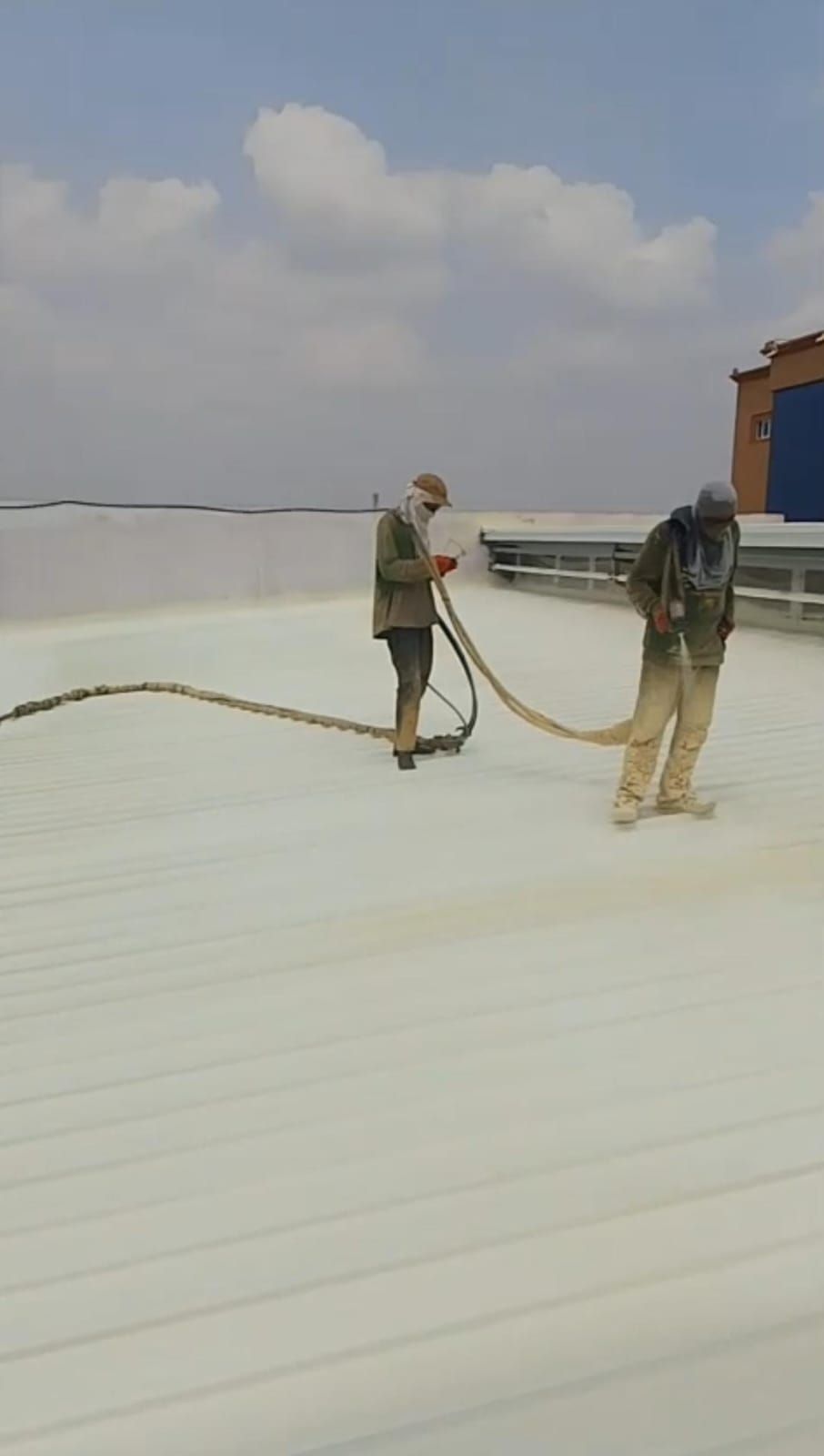 العزل الحراري والمائي فوم أفضل تقنية لحماية الأسطح