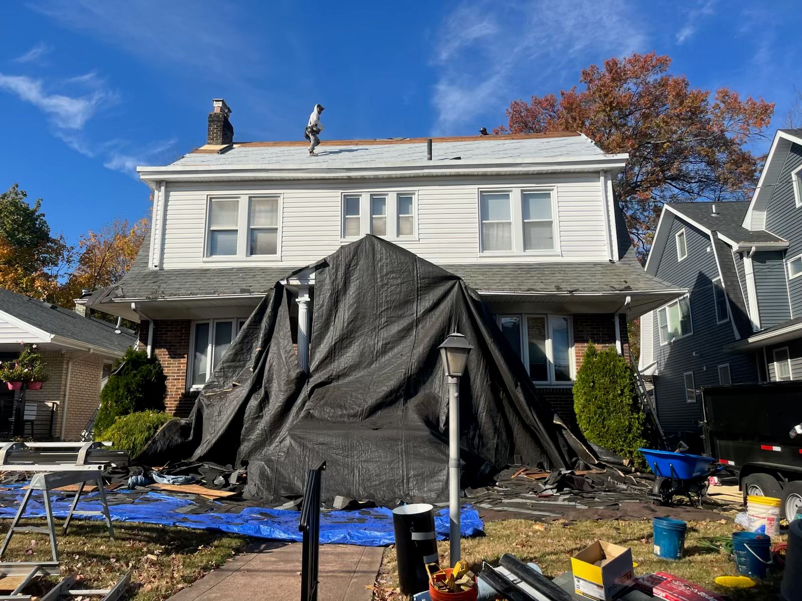 Removing old roof and installing underlayment