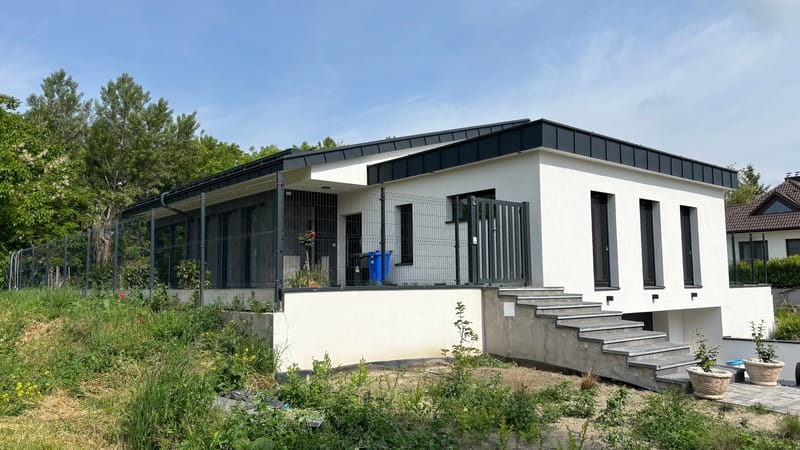 Családi ház teljes külső és belső munkálatai