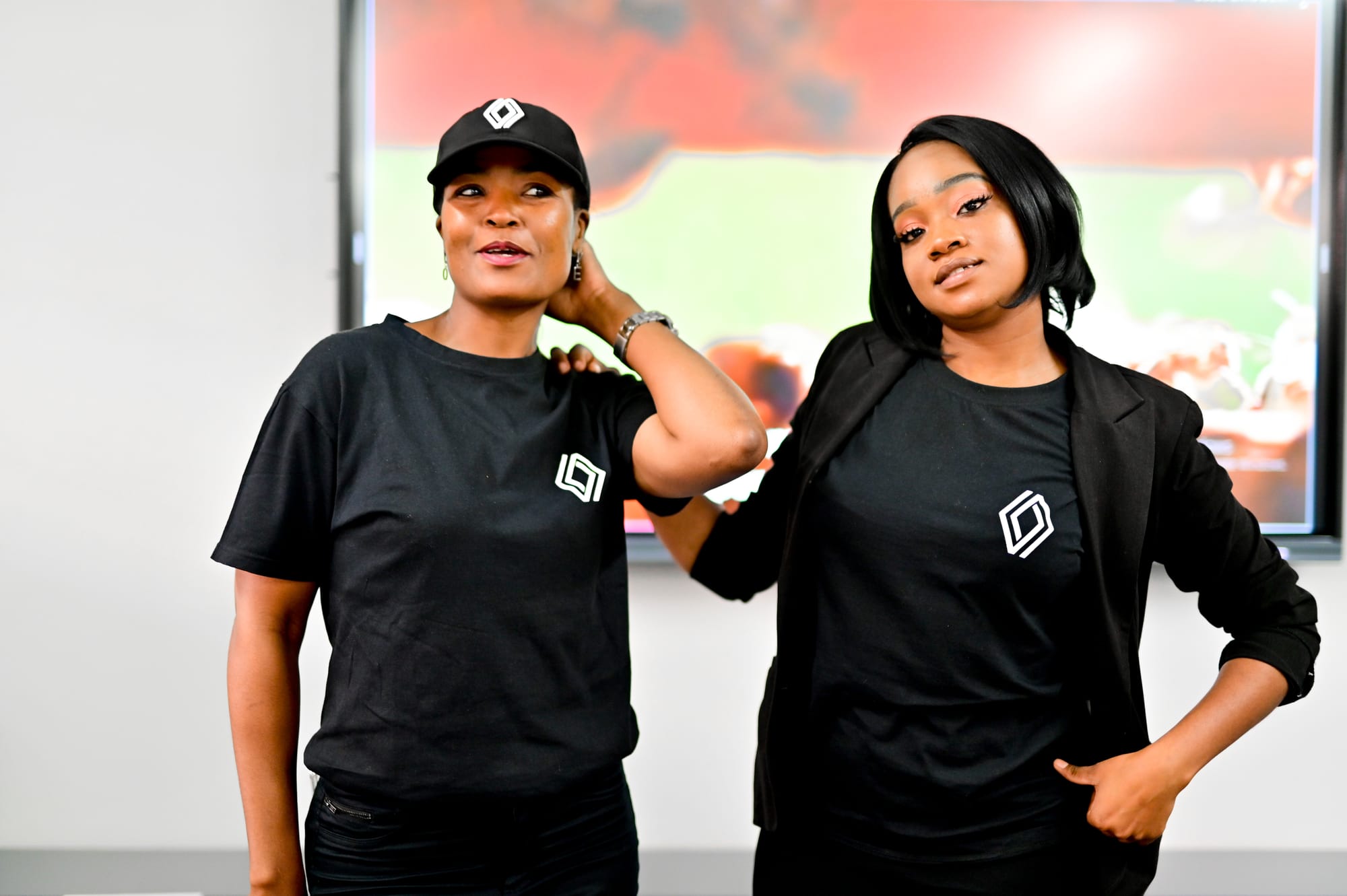 RENAULT LIBRARY HAND OVER