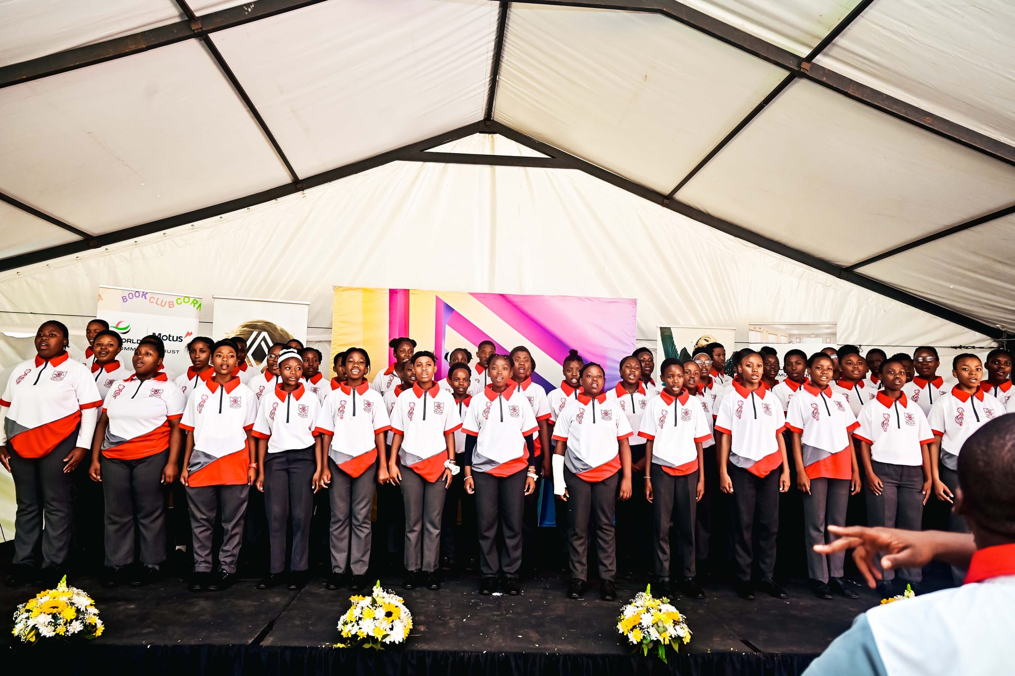 RENAULT LIBRARY HAND OVER