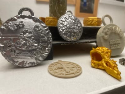 Conception de médaille pour une fin de cycle .