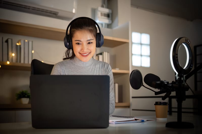 לא רק "שלום": איך הקלטות לנתב שיחות יכולות להפוך שיחה למכירה