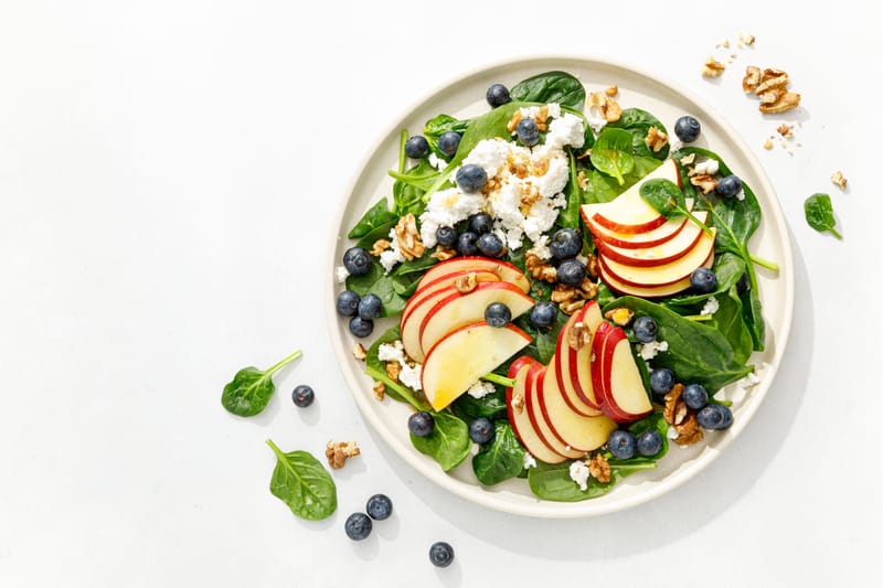 Leafy Salad with Fruit