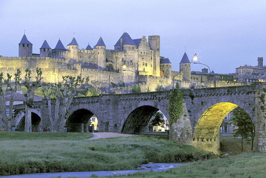 מצוות פורים בערים ספק מוקפות