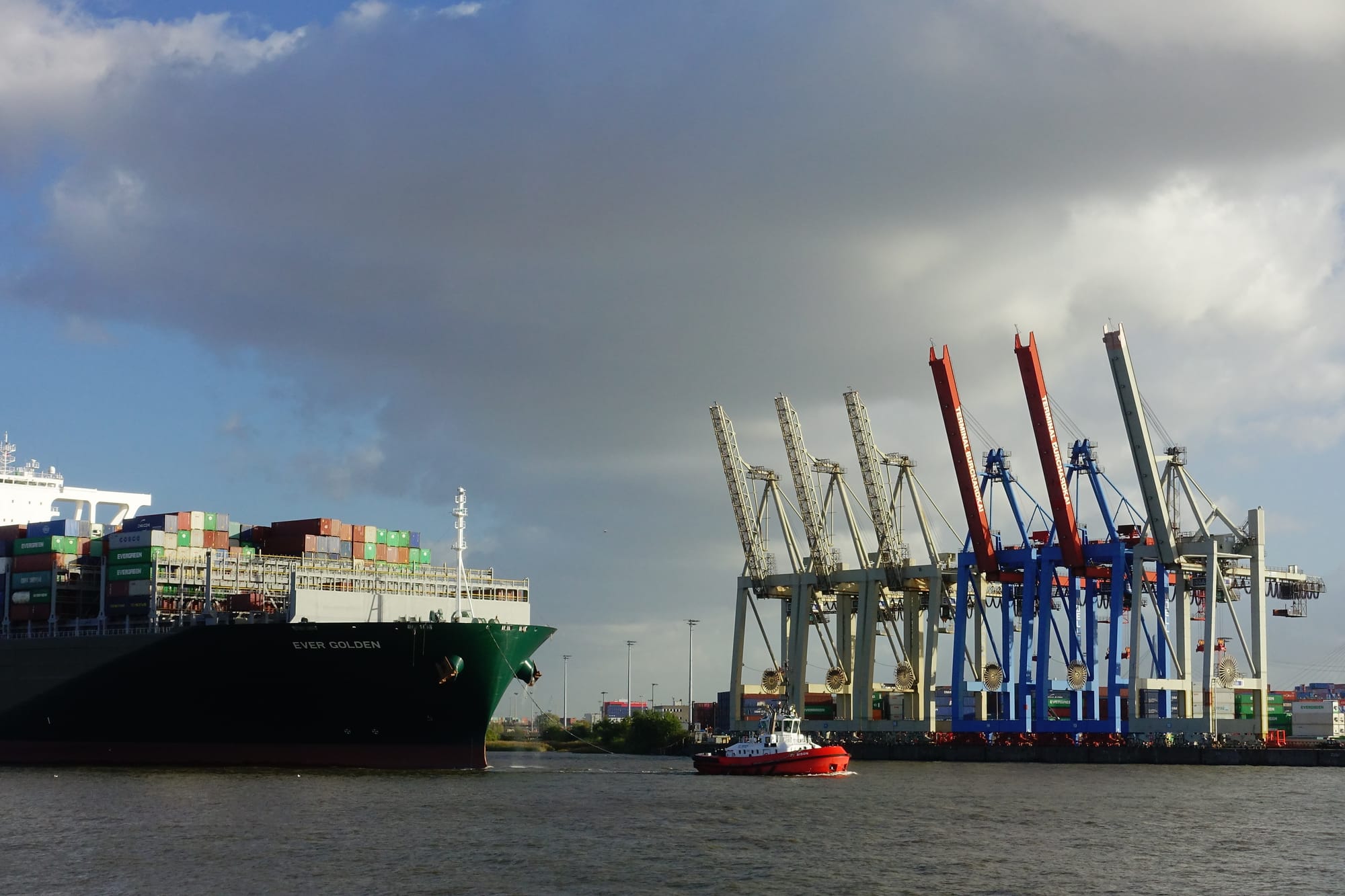 Key Benefits of Choosing Sea Freight for International Shipping