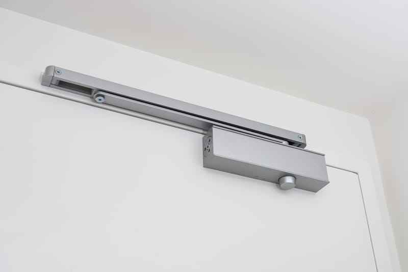 Concealed door closer
