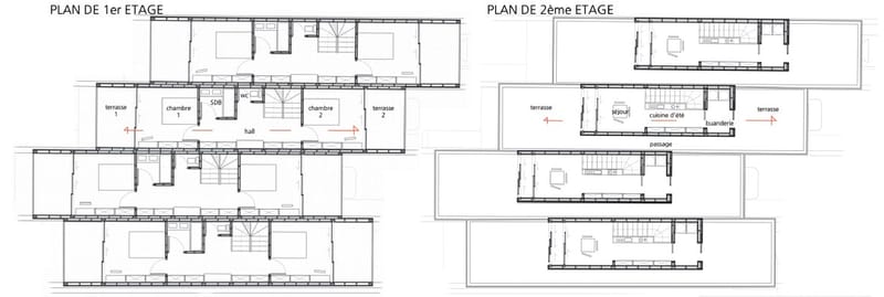 Façades en acier corten posés sur des murs de refend en béton blanc, surmonté d'un attique en bardage bois blanc