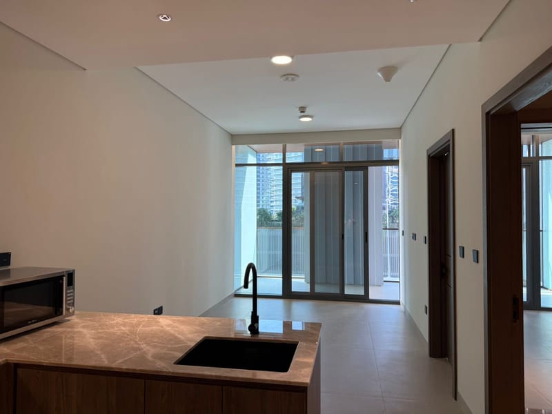 Modern One bedroom unfurnished apartment in West Five by Marriott for Sale