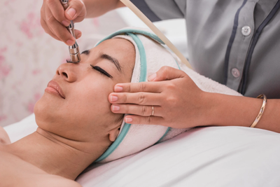 Does OxyGeneo Facial Work for Acne-Prone Skin Types?