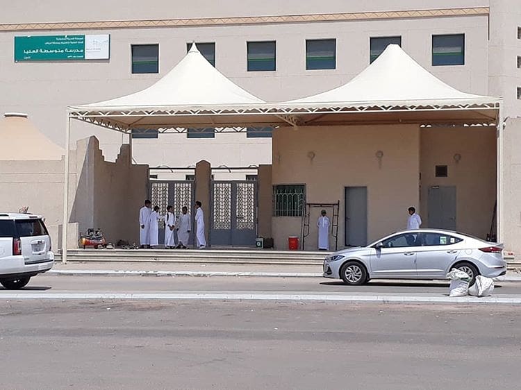 حداد المزاحمية – تركيب مظلات وسواتر وأبواب حديد