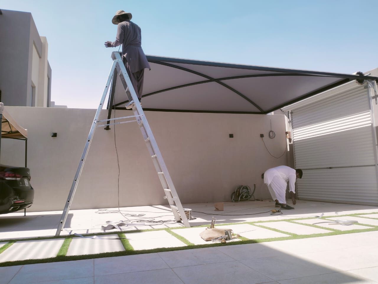 حداد الدلم – تركيب مظلات وسواتر وأبواب حديد