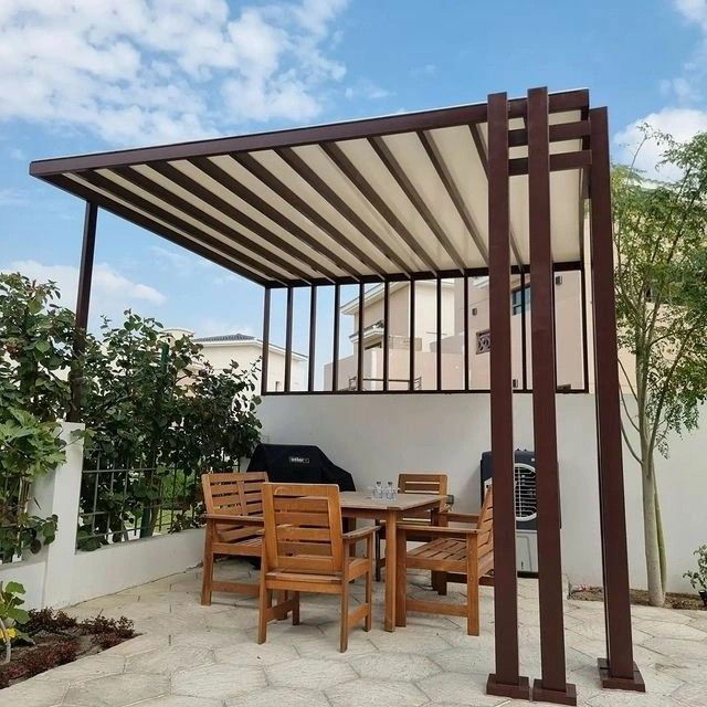 حداد الروضة – تركيب مظلات وسواتر وأبواب حديد