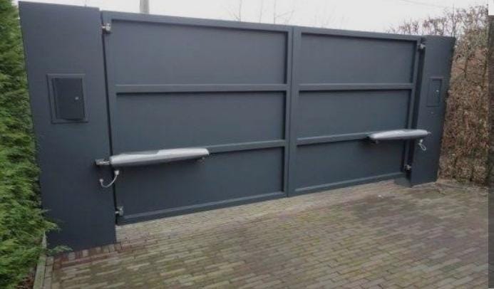 Swing Arm Gates أجهزة أذرع سحاب (سوينج)