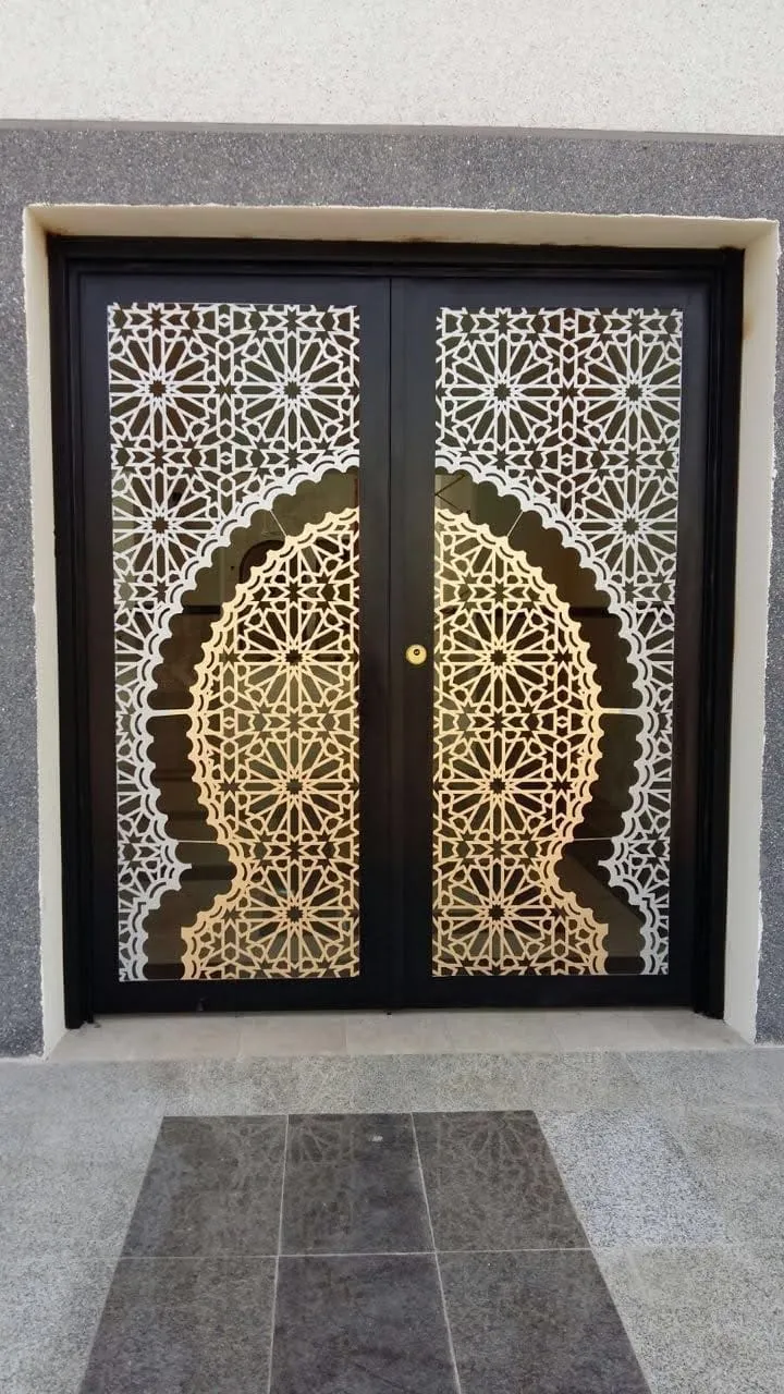 تركيب ابواب مباني محلات تجارية- ورشة حداد الرياض