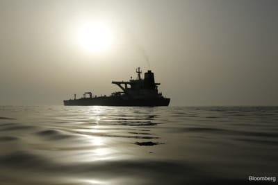 Iran Tells Commercial Vessels Strait of Hormuz Is Closed Again