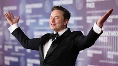 SpaceX Prices Its 555.6 Million Shares at $135 Each