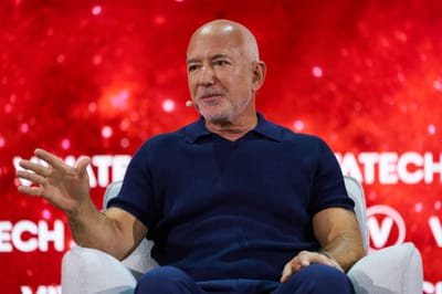Amazon Founder Jeff Bezos Predicts AI Will Lead to Labour Shortages