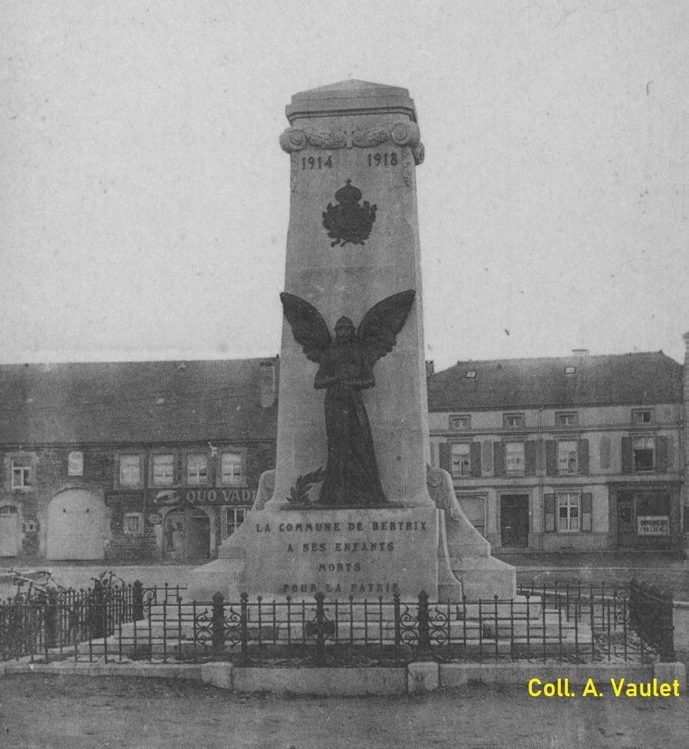 📜 Ancien Monument aux Morts de Bertrix
