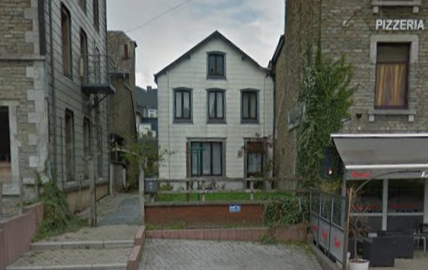 Chez la Couturière