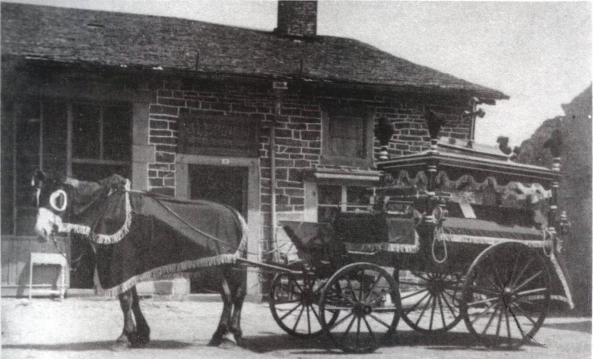 Maison Lepinois – Menuiserie mais aussi chauffeur de Corbillard