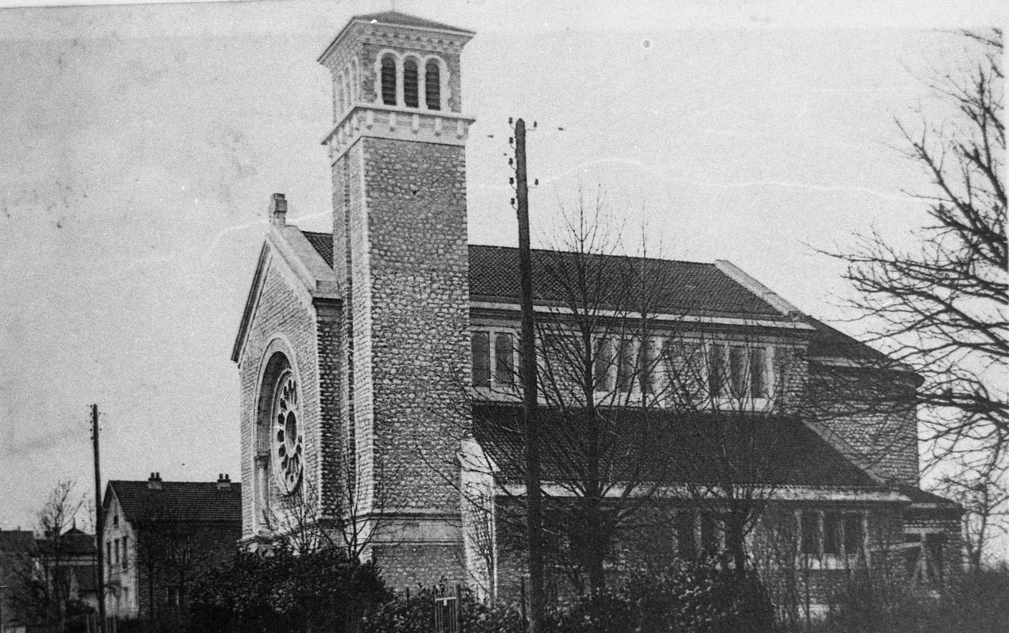 DOSSIER - EXPOSITION POUR LE CENTENAIRE DE L'ÉGLISE