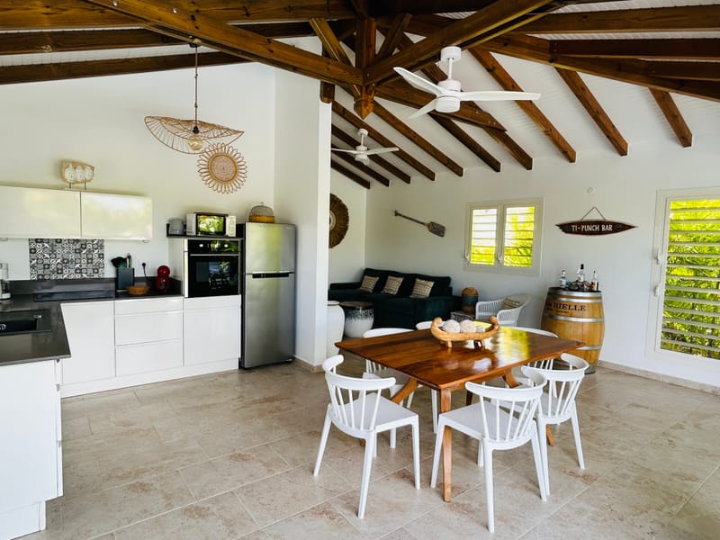 Cuisine - Salon - Salle à manger