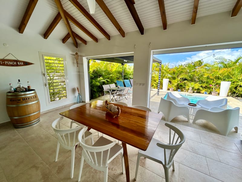 Cuisine - Salon - Salle à manger