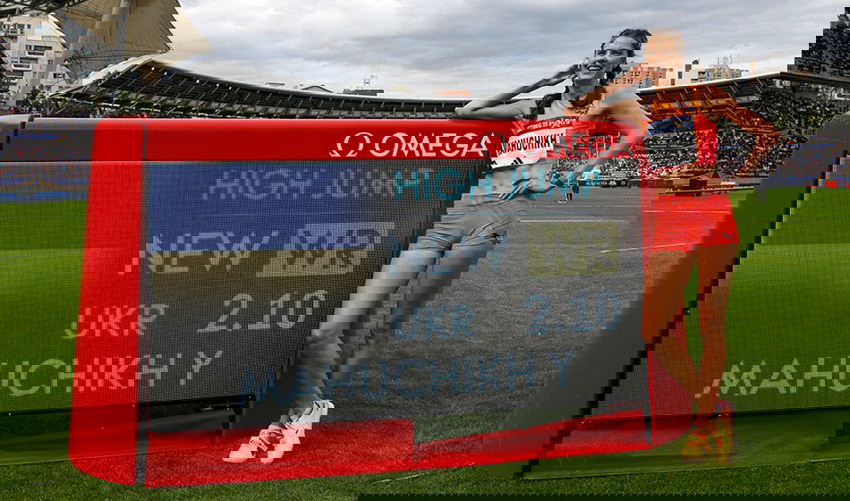 Mahokikh breaks world record