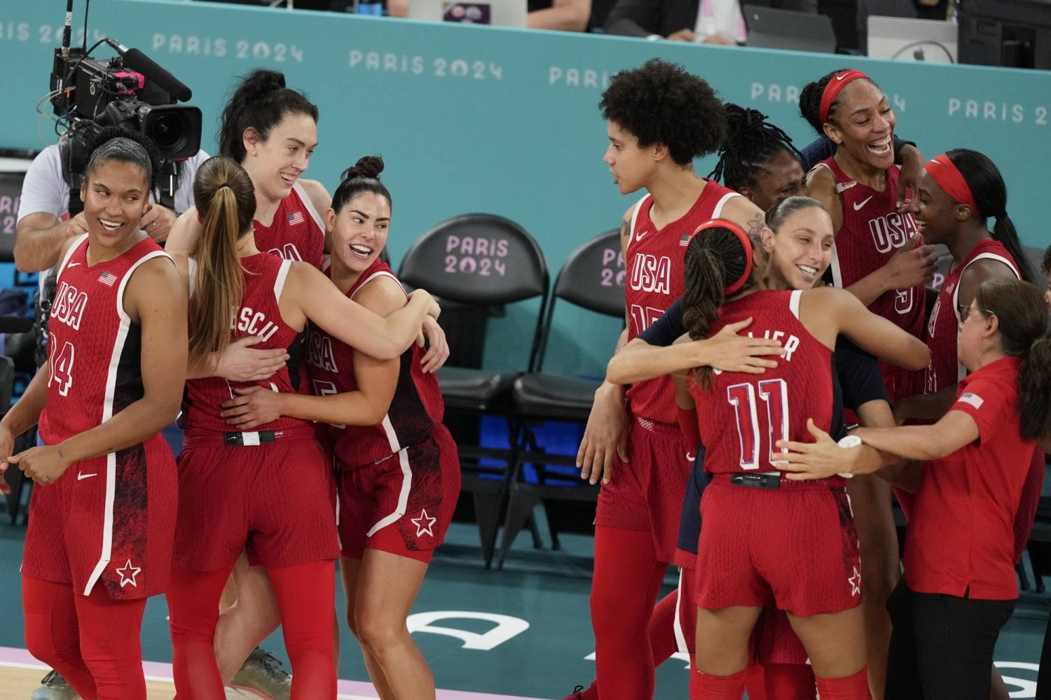 في اللحظات الحاسمة: "سيدات السلة" 
تقود الولايات المتحدة لتصدر أولمبياد باريس 2024