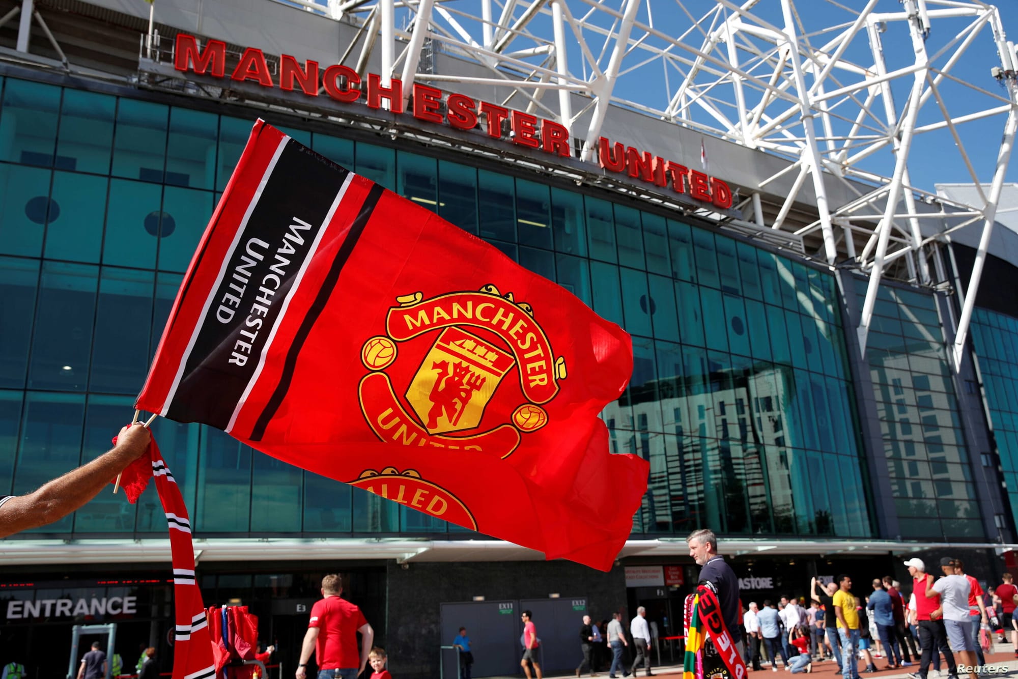 مانشستر يونايتد يُعلن عن خسائر ضخمة