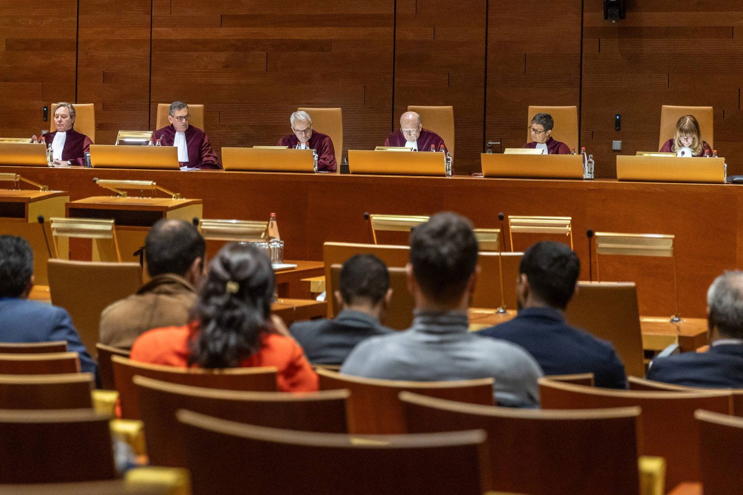 محكمة العدل الأوروبية: 
قواعد انتقالات "فيفا" تنتهك قوانين الاتحاد الأوروبي