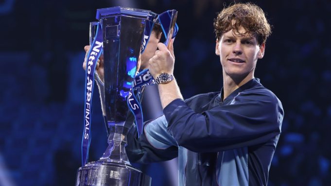 سينر أول إيطالي يتوّج بلقب "ATP"