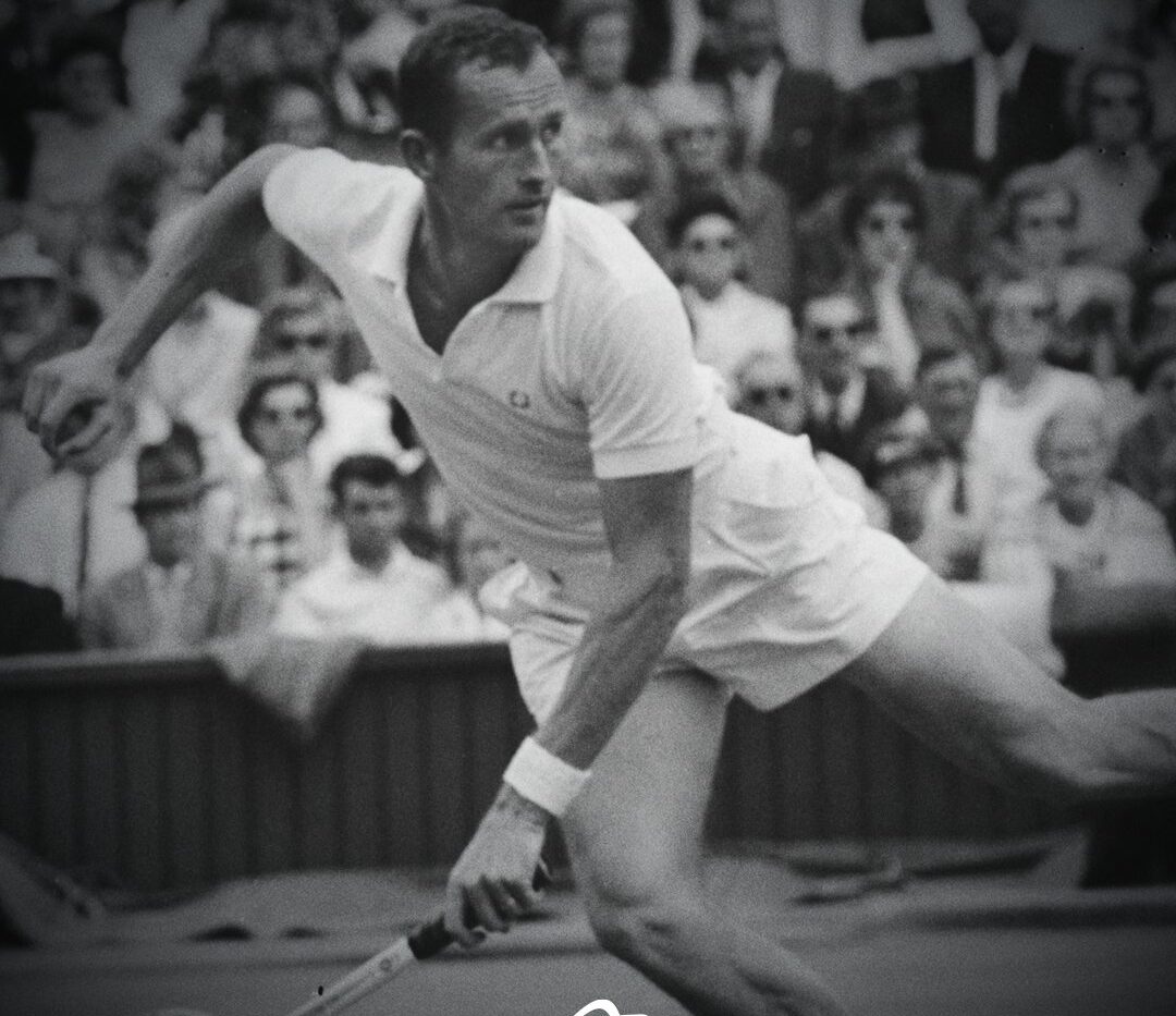 رحيل أسطورة كرة المضرب نيل فرايزر