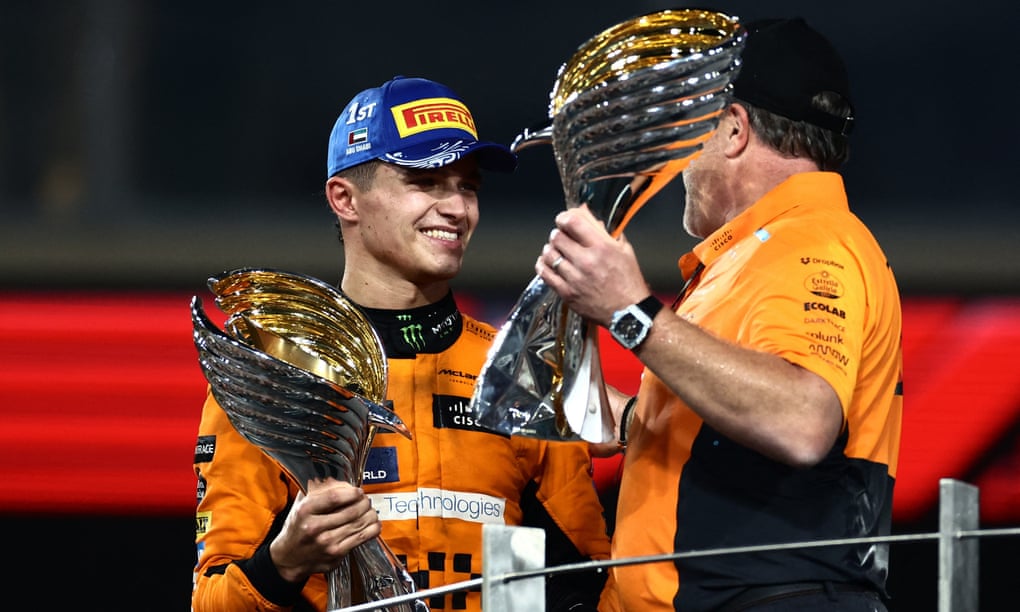 نوريس يتألق في أبوظبي وماكلارين يتوج بلقب الصانعين