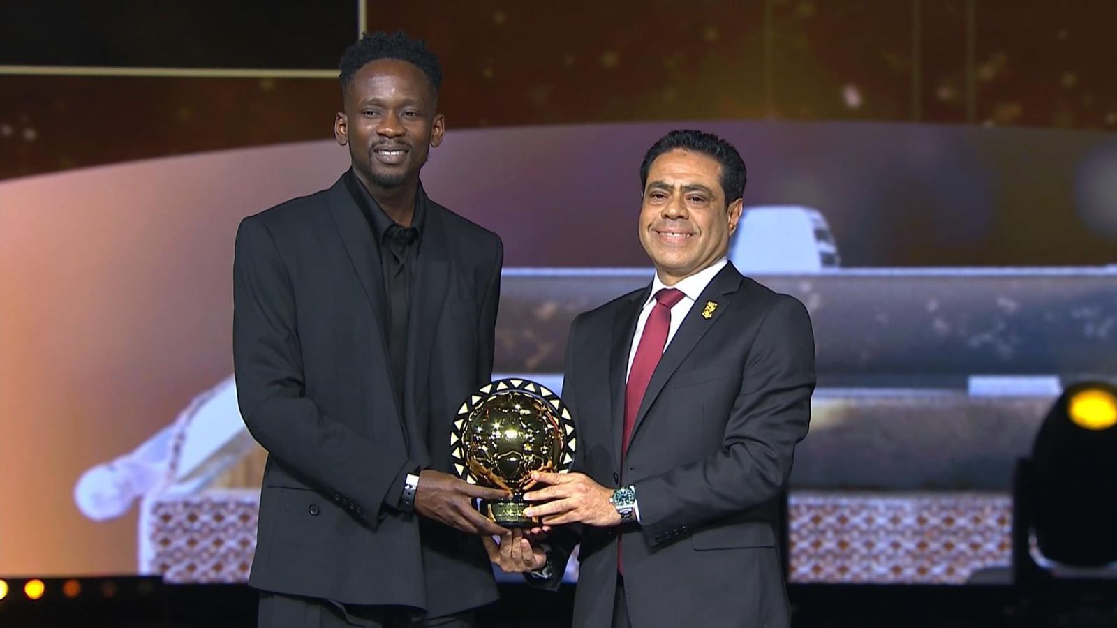 ويليامز أفضل لاعب داخل إفريقيا،
والأهلي يحصد لقب أفضل نادٍ