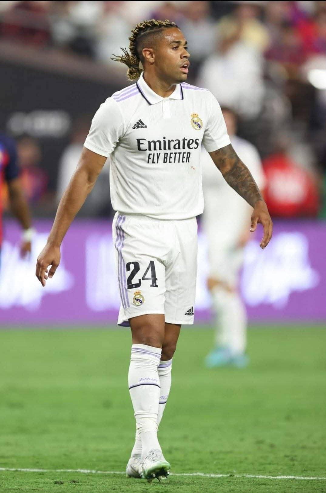 الأهلي المصري يسعى لضم ماريانو دياز