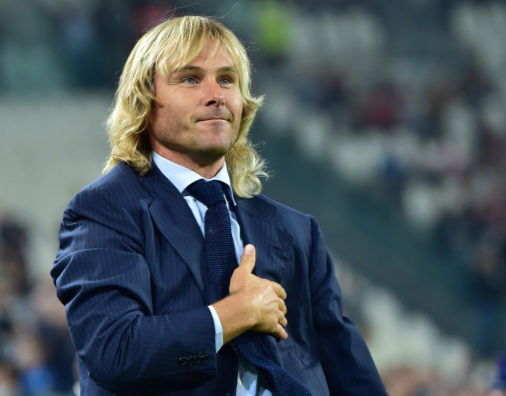 بافيل نيدفيد يتجه لإدارة نادي الشباب السعودي