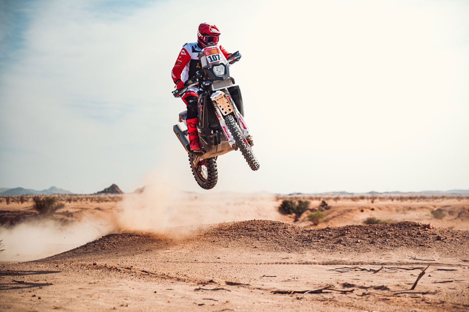 رفيق عيد في رالي دكار: صمود في وجه التحديات