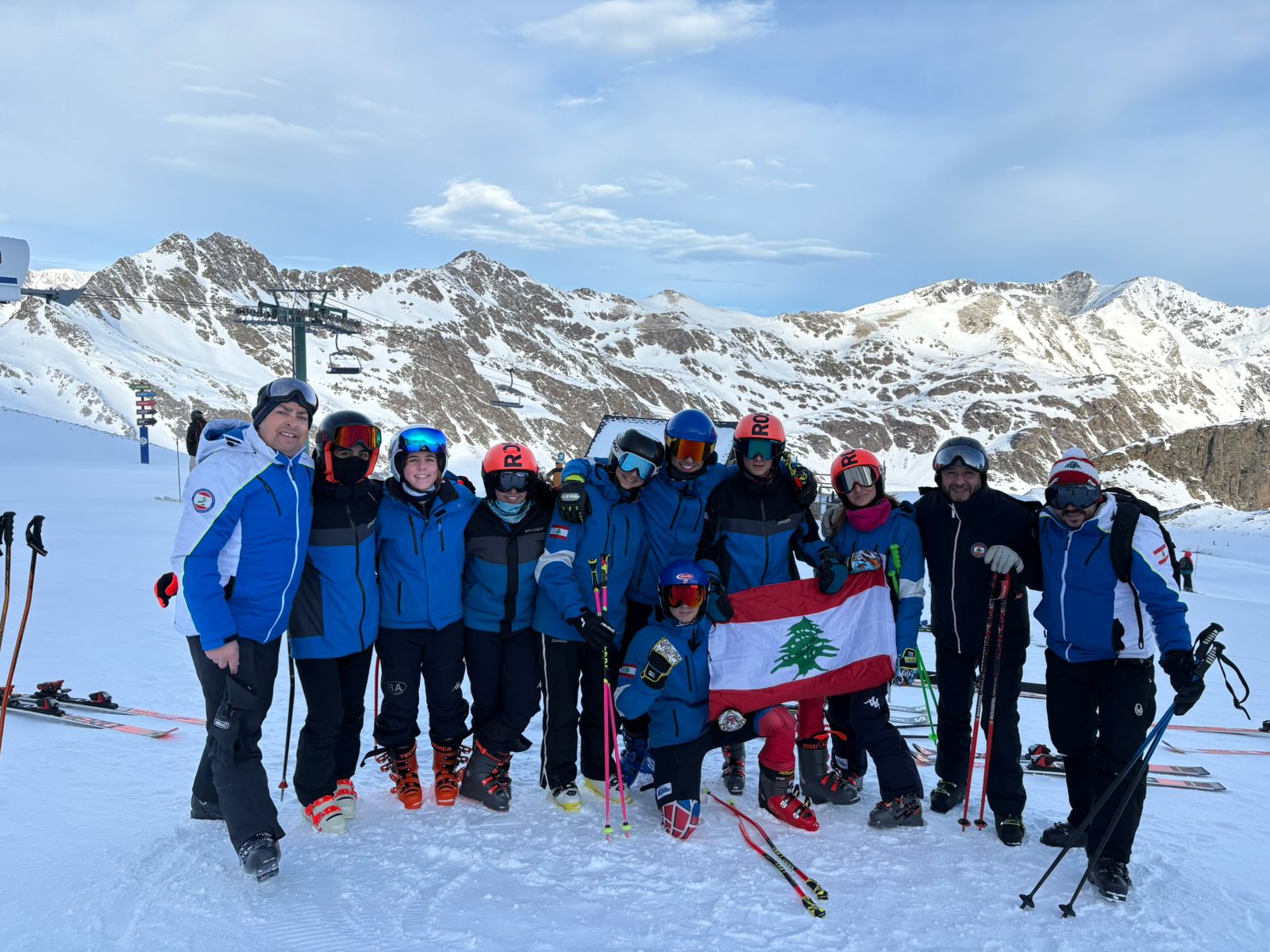 بعثة التزلج اللبنانية تشارك في بطولة أندورا