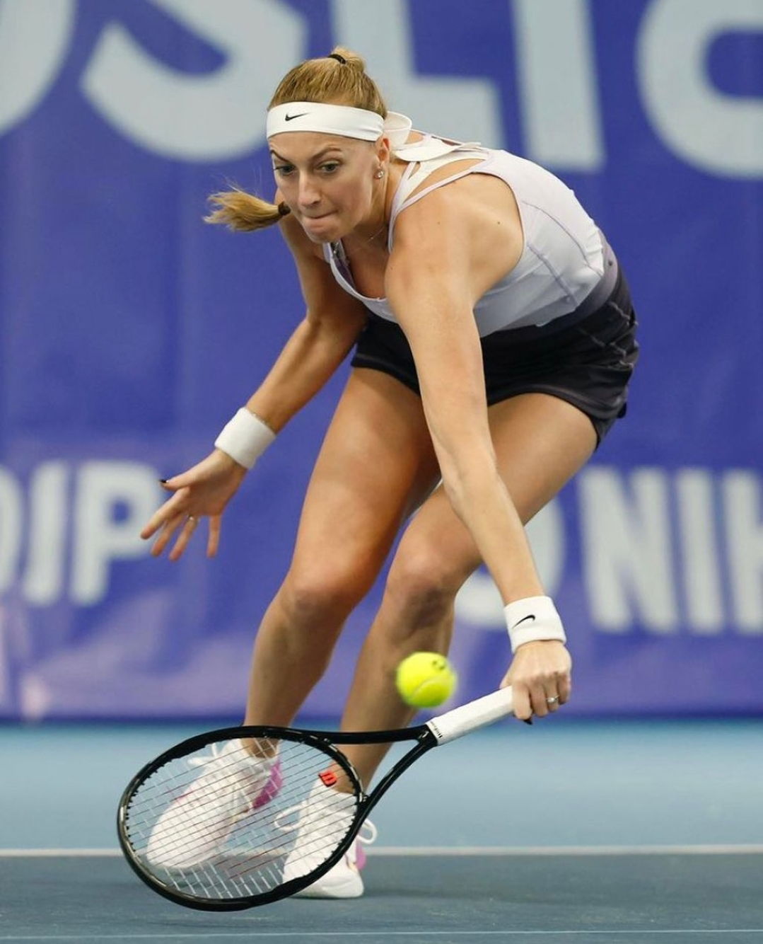 كفيتوفا تعلن عودتها إلى التنس