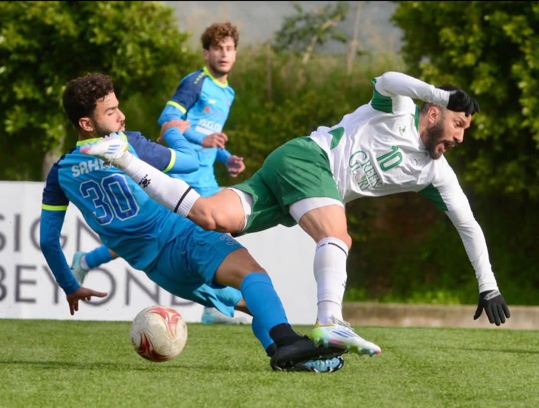 الأنصار والصفاء يضربان بقوة