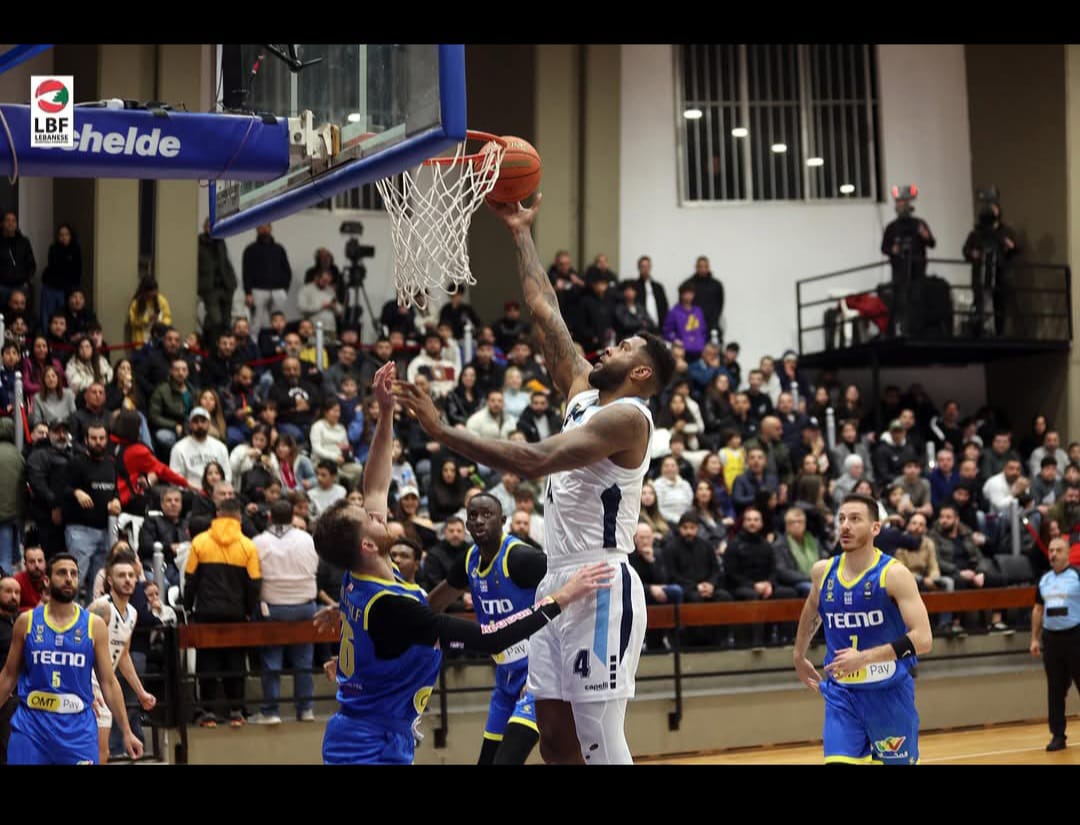 الرياضي يتخطى المركزية بسهولة في بطولة لبنان لكرة السلة